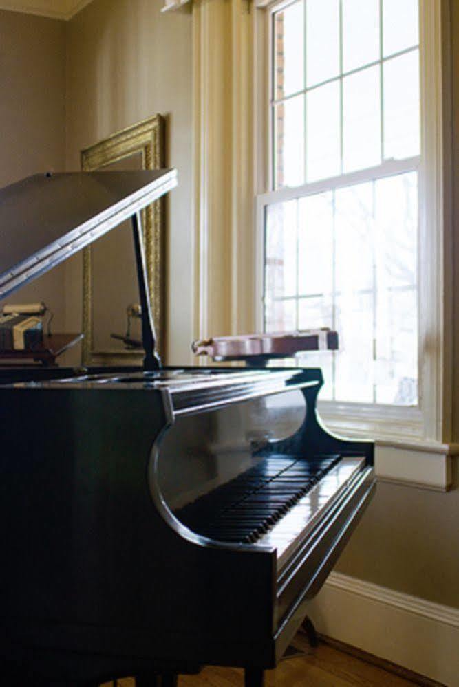 Hill Crest Bed & Breakfast Clifton Forge Buitenkant foto